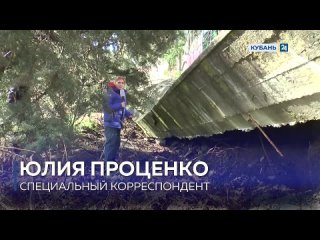 🛣 Дорога держится на добром слове: жители Сочи переживают, что их дома сползут в обвал.   В селе Волконка на улице... (видео)