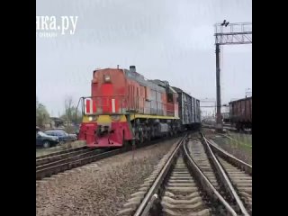 ❗ В Петербург прибыл первый состав метро фиолетового цвета, который будет ходить по Фрунзенско-Приморской линии.  ... (видео)