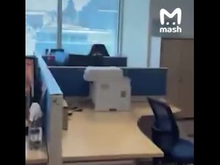 Землетрясение магнитудой 6,2 в Стамбуле. Толчки начались в 12:50 по местному времени — весь 15-миллионный город выбежал... (видео)