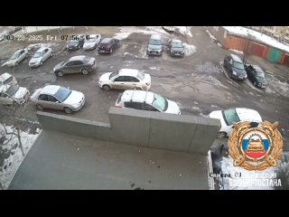 В Башкирии пенсионерка села за руль и разгромила шесть чужих автомобилей    Как сообщили в ГАИ республики, 60-летняя... (видео)