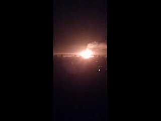 🚀💥 Комбинированный удар по целям в Изюме    Серия мощных ударов сегодня вечером была нанесена по целям в Изюме... (видео)