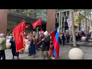 В Сиднее прошло шествие "Бессмертного полка"  Подробнее на сайте "МК":... (видео)