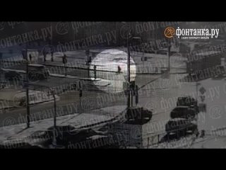 Полиция проводит расследование обстоятельств смертельного ДТП с участием пешехода в Приморском районе.   4 февраля в... (видео)