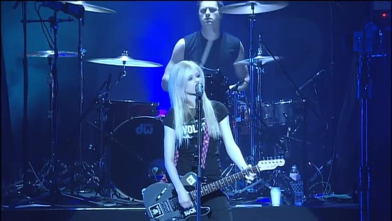 Avril   Lavigne     ..
