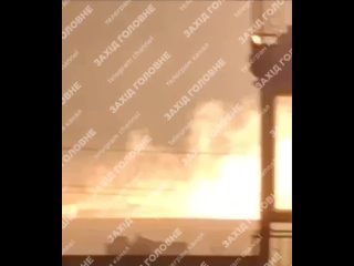 🚀💥 ГРУППОВОЙ УДАР ПО ЦЕЛЯМ НА ОКРАИНЕ!    Масштабные удары по газодобывающей и энергетической инфраструктуре Окраины ... (видео)