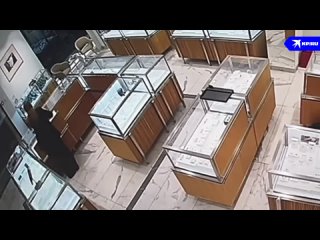 Полиция задержала двоих новосибирцев, которые участвовали в афере на 22 млн    Столичные полицейские раскрыли сложную... (видео)