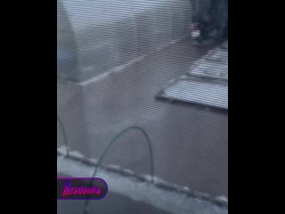 В Иркутской области из-за паводков людей эвакуируют из затопленных домов, а в Бурятии жители села заблокированы из-за... (видео)