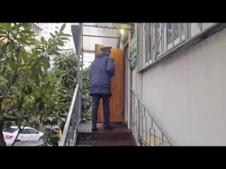 Из аптек Сочи изъяли более 36 тысяч капсул сильнодействующих препаратов    В двух аптеках Сочи сотрудники наркоконтроля... (видео)
