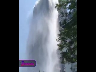 Из-за землетрясения в Бангкоке с крыш небоскребов пошли водопады — недострои складываются как карточные домики    В... (видео)