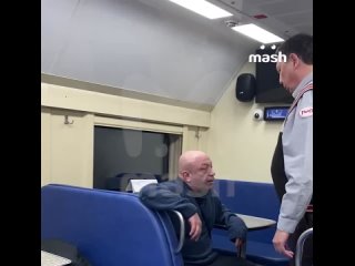 Актёр Павел Кассинский, известный по сериалу "Солдаты", устроил дебош в поезде №44 Имеретинский курорт — Москва.  Всё... (видео)