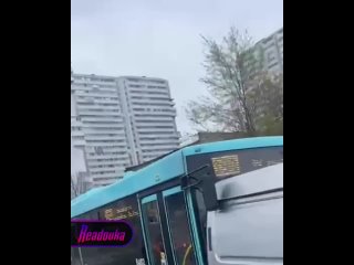 Массовая авария, перестрелка и пожар — блокбастер от первого лица из Питера, где случилось тройное комбо происшествий  ... (видео)