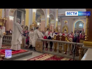 ☦️Пасхальное богослужение в Спасо-Преображенском кафедральном соборе в Донецке  Богослужение возглавил... (видео)