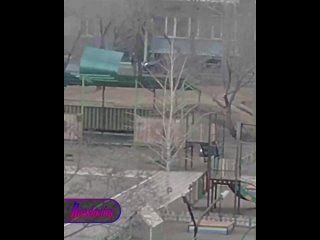 В Сибири бушует ураган, в регионах летают металлические фанеры, теплицы и мусорки — в Абакане часть районов остались... (видео)