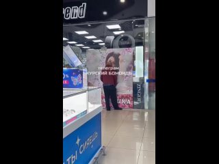 Мальчик поплыл... мальчик попал... а как он стесняется... как он целуется - Юра Агапов