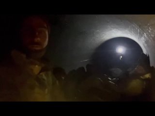❤ Поздравление с 8 марта из трубы!    Наши доблестные бойцы поздравляют милых дам из самой гущи сегодняшних горячих... (видео)