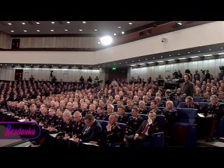 Все, что мы делаем и на фронте, и здесь, должно быть посвящено единой цели — Победе, заявил Путин представителям МВД   ... (видео)