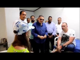 Местные власти Египта опубликовали кадры с выжившими россиянами после крушения батискафа    Согласно последним данным,... (видео)