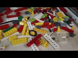 Lego Education Перворобот WeDo 9580 + ресурсный набор WeDo 9585