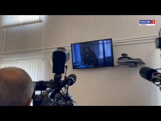 ❗ ⚡️ Артисту Михаилу Ефремову одобрили условно-досрочное освобождение в Алексеевском суде Белгородской области.  Актёр... (видео)
