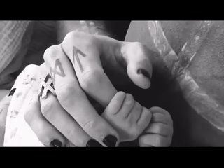 Меган Фокс стала мамой в четвертый раз   38-летняя американская актриса родила девочку от 34-летнего рэпера Machine Gun... (видео)