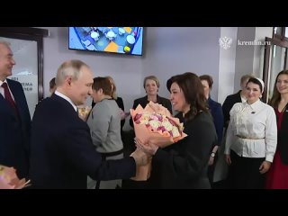 Вот это я понимаю президент, а ни какие-то там Макароны - Александр Анатолич