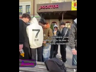 Подростков из Киева задержали за русский рэп в центре города — ребята рассмеялись в лицо агрессивной активистке, за что... (видео)