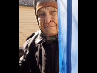 «Бабуль, нормально все!» — бабушки из освобожденных сел Суджанского района со слезами узнают об освобождении    Кадры... (видео)