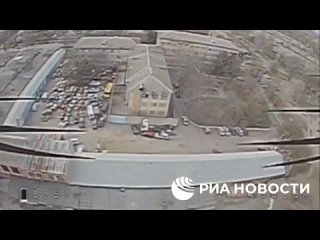 💥 Нанесен удар по зданию СБУ в Никополе  Нанесен удар по зданию СБУ в городе Никополь Днепропетровской области,... (видео)