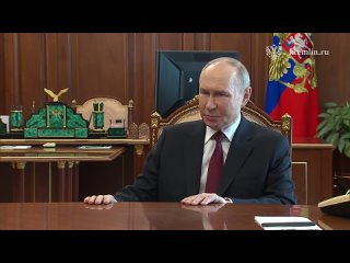 Президент России объявил пасхальное перемирие   В ходе встречи в Кремле Верховный Главнокомандующий заслушал доклад... (видео)