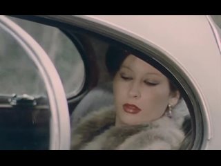 Развратные девушки автостопщицы (Jeunes filles impudiques, 1973), режиссер Жан Роллен