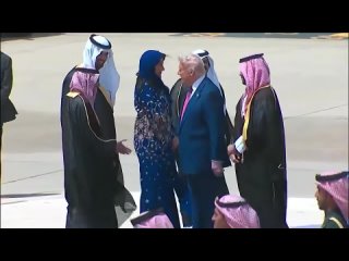 💸 США подписали с Саудовской Аравией крупнейшую сделку в истории: на $600 миллиардов    По крайней мере, так заявляет... (видео)