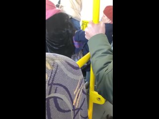 А потом говорят про молодежь... А сами... Вообще... Поплач еще...  Да уж. А самое интересное что к мужикам вечно... - Елена Вавилкина