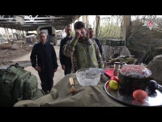 Военнослужащие танкового батальона 51-й общевойсковой армии Южного военного округа встретят Пасху на боевых позициях   ... (видео)