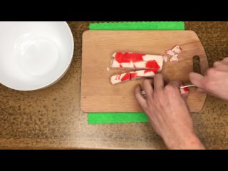 Крабовый салат за 5 минут на праздничный стол! Крабовый салат классический рецепт.