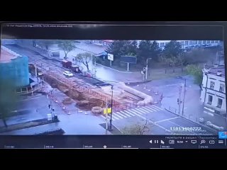 🚔 В Благовещенске водитель Химера на полном ходу перелетел через ров, пытаясь скрыться от полиции    В Благовещенске... (видео)