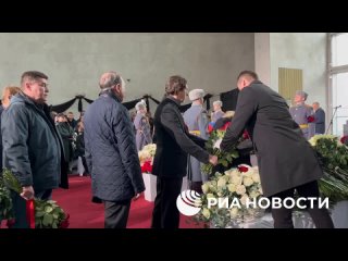 🥀 В Москве простились с военным корреспондентом «Первого канала» Анной Прокофьевой   Церемония прощания с военным... (видео)