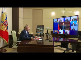 В мое время было полно кружков и секций, причем бесплатных, и мы там с пацанами занимались айкидо, баскетом и тд.... - Лев Калмыков