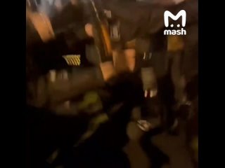 Десятки тысяч людей вновь вышли на улицы турецких городов в поддержку Экрема Имамоглу, которого на днях задержали.... (видео)