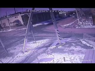 Страшная авария случилась в Сальске    41-летняя женщина за рулем автомобиля «Лада Гранта» двигалась по улице... (видео)