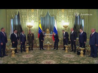 🇷🇺🇻🇪 Путин и Мадуро подписали договор о стратегическом партнерстве и сотрудничестве    После переговоров в Кремле... (видео)