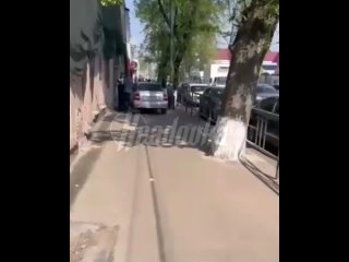 Водитель влетел в толпу пешеходов в Тамбовской области — погибла несовершеннолетняя девушка, минимум 4 человека... (видео)