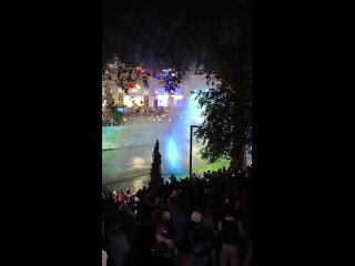 🔥В Сочи сегодня грандиозный праздник. Полгорода пришло на вечернее празднования к новому мосту “Волшебный лист” у... (видео)
