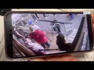 Глава Республики Дагестан Сергей Меликов наградил именными часами шестиклассника из столицы России, Амира Абачева, за... (видео)