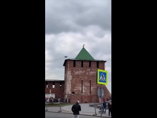 Напоминаем, что сегодня пройдет авиашоу.    Выступление состоится с 13:00 до 14:00. Пилоты продемонстрируют фигуры... (видео)