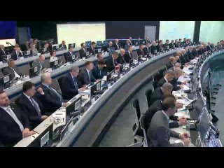 Говорят в Турции волосы пересаживают на голову, хорошо и недорого😌🤨 - Антон Голт