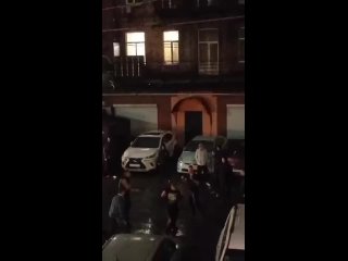 🎸 Ночные разборки в центре: жители дома на Светланской устали от шума  Во дворе дома №7 на Светланской регулярно... (видео)