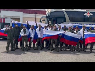 ✊🇷🇺 КАДРЫ ВОЗВРАЩЕНИЯ НАШИХ РЕБЯТ ИЗ ПЛЕНА    14 июня в соответствии с российско-украинскими договоренностями,... (видео)