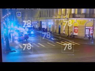 На кафе-пекарню «Хлебник» на Гороховой вчера сыпались подряд разные неприятности. Сперва туда залезли несколько... (видео)