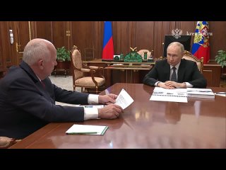 Чемезов рассказал Путину о новой модели «Панциря» с боекомплектом в 48 ракет    Владимир Путин провёл рабочую встречу с... (видео)
