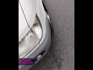 В Приморском крае десятки автомобилей пострадали от неизвестных хулиганов, которые раскидали шурупы по дороге    Близ... (видео)